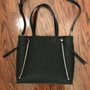 Black shoulder bag